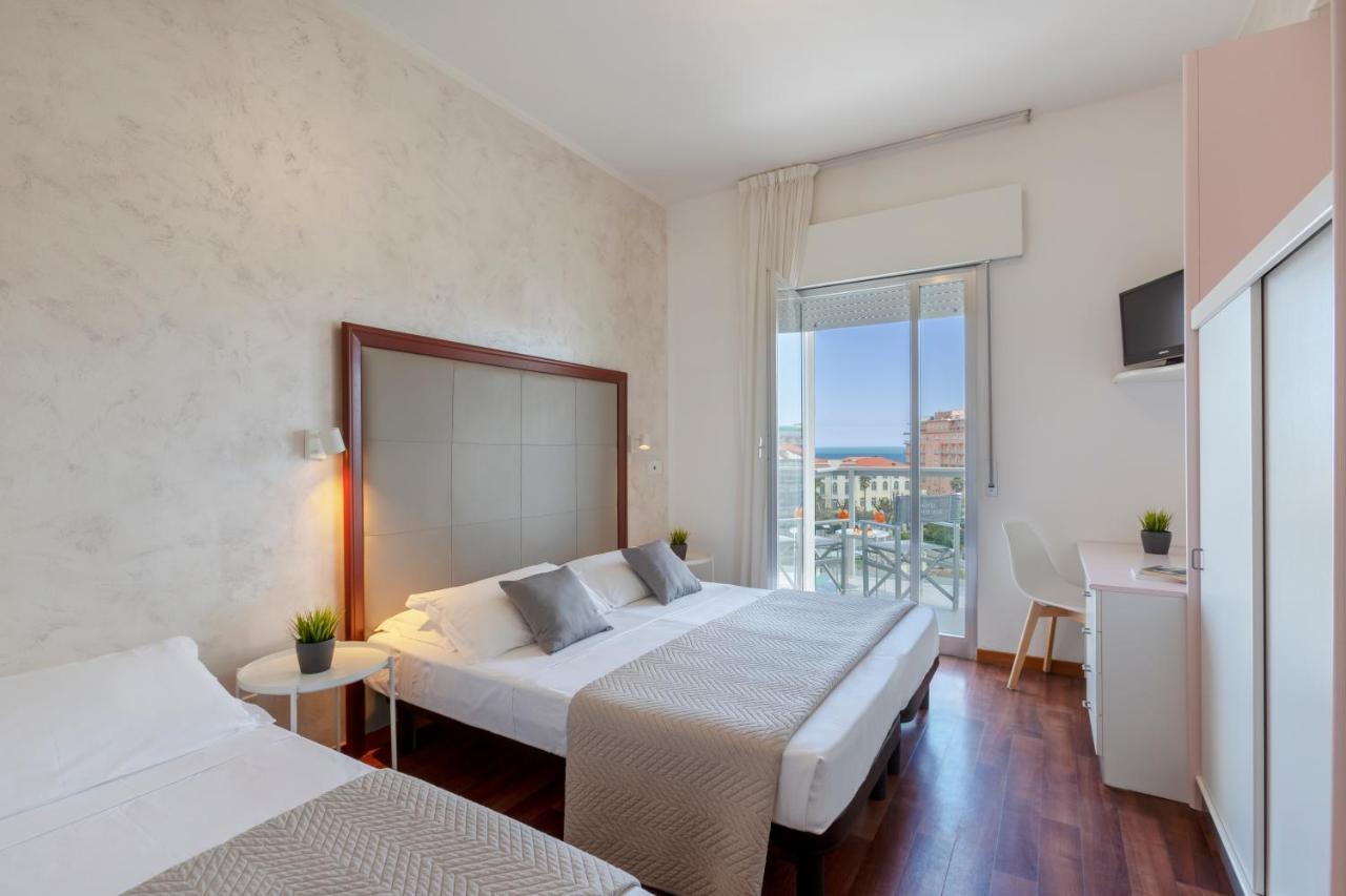 Hotel Imperiale Cattolica Exterior photo